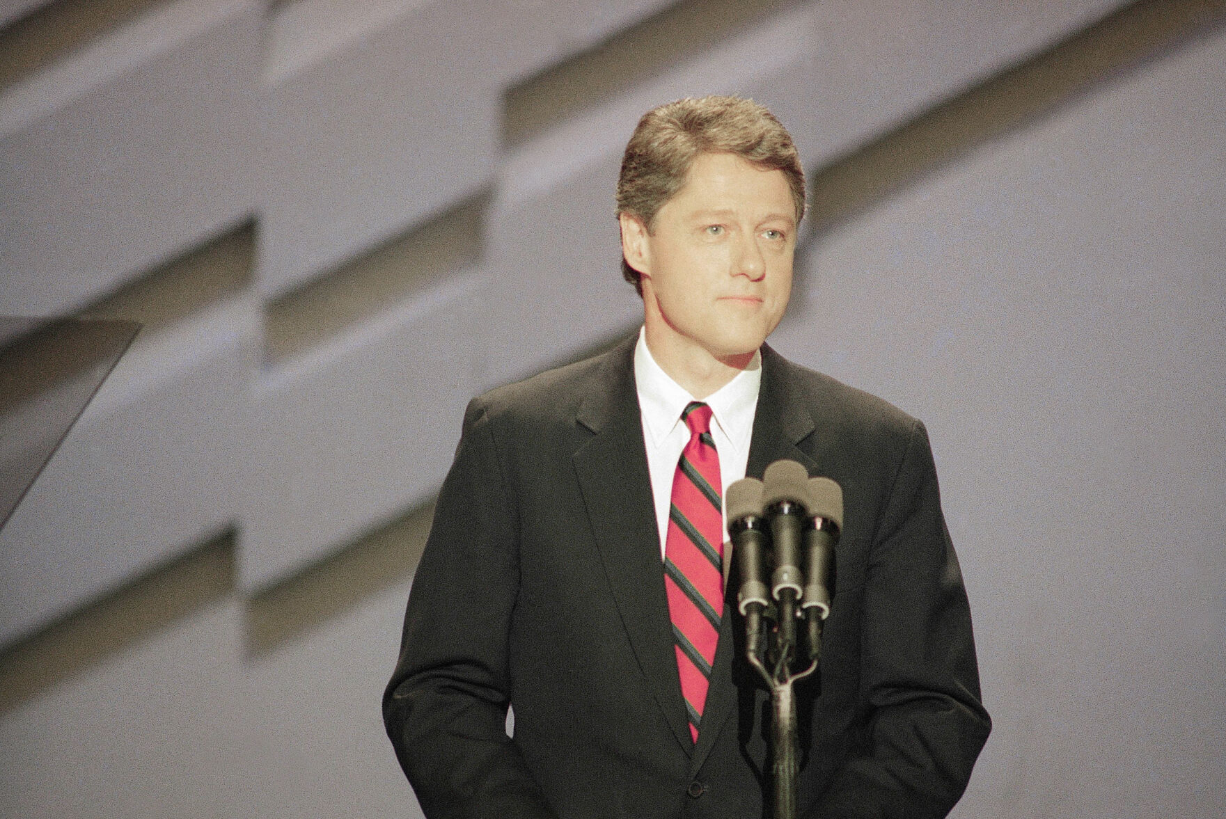 1988: Speaks at Democratic National Convention